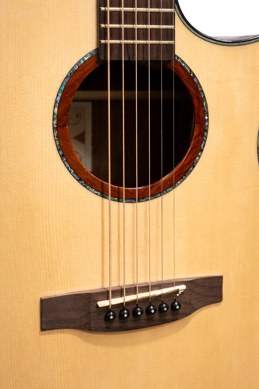 Peak Acoustic-Electric Guitar – Built-In Pickup | Plug & Play Stage Sound